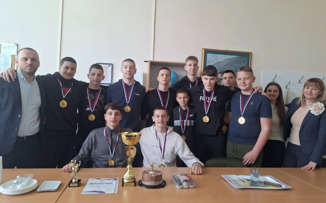 Шампионски дочек за наше кошаркаше!