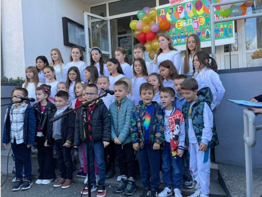 Важно је бити дијете – безбрижно и срећно.